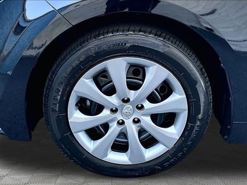 Certified 2025 Toyota Corolla LE FWD image 21