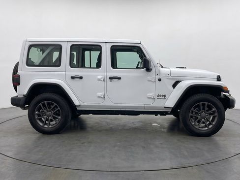 Used 2025 Jeep Wrangler Sport S image 11