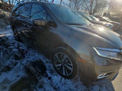 Certified 2019 Honda Odyssey Elite image 2