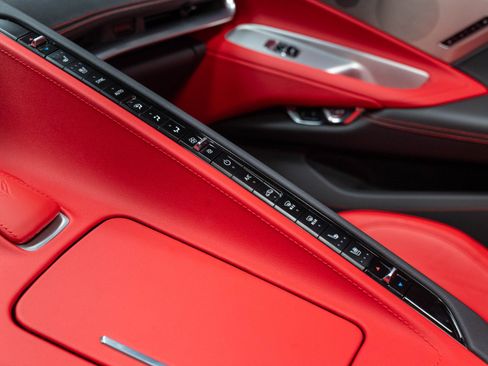 Used 2023 Chevrolet Corvette Z06 RWD image 19