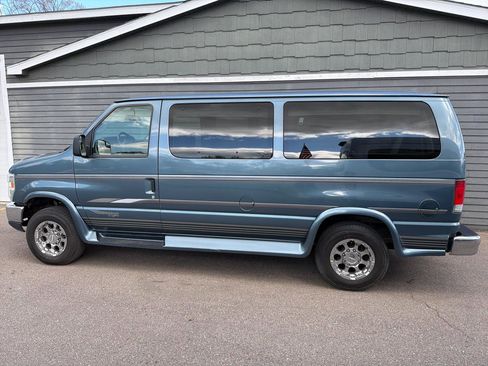 Used 2014 Ford E-150 and Econoline 150 w/ RV Plus Package RWD image 28