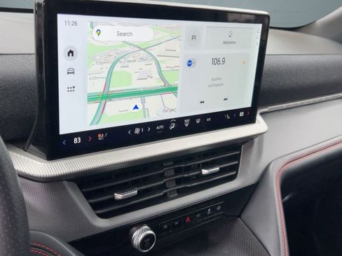 Used 2025 Ford Explorer ST-Line w/ ST-Line Street Pack image 22