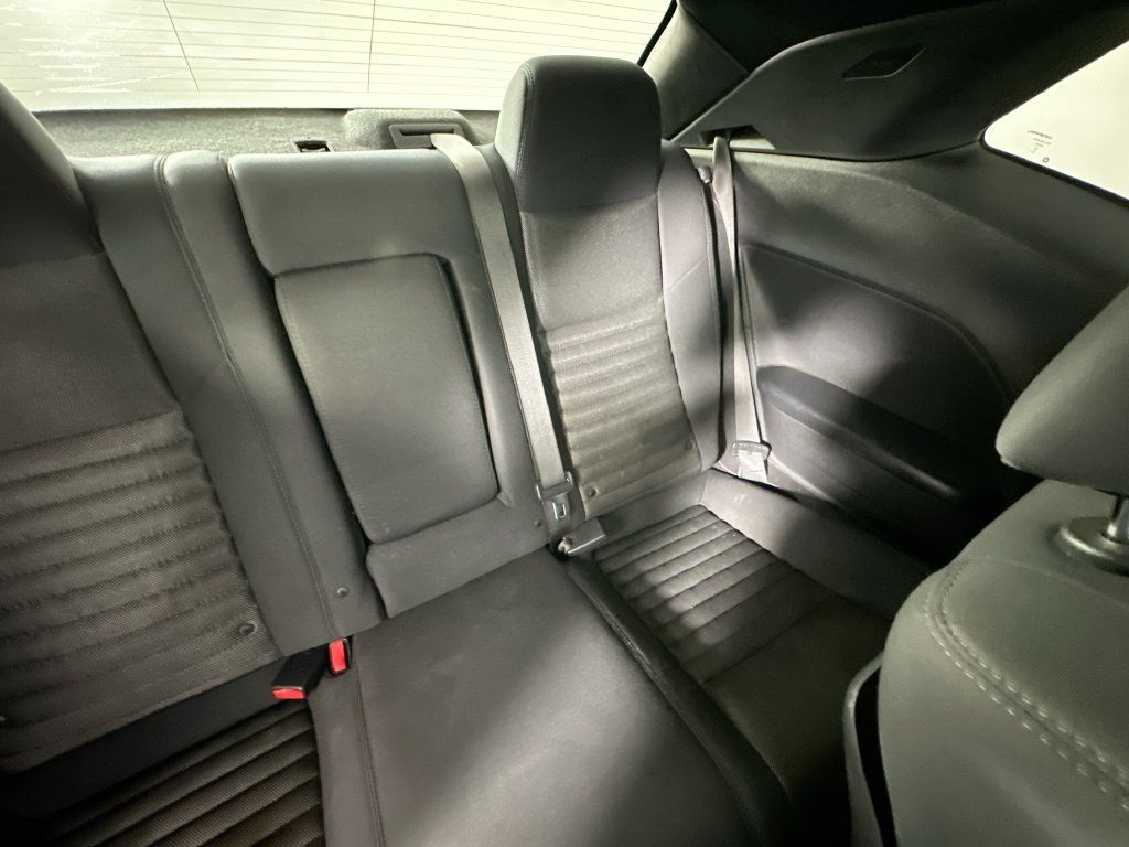 Used 2013 Dodge Challenger SXT RWD image 14