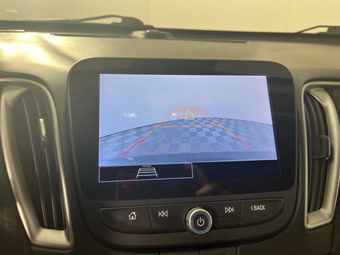 Used 2024 Chevrolet Malibu LT image 16