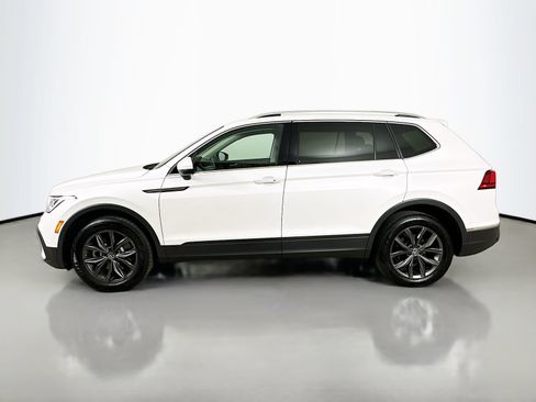 Used 2023 Volkswagen Tiguan SE AWD/4WD image 8