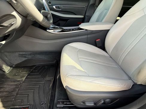 Used 2022 Hyundai Sonata Limited w/ Preferred Accessory Package FWD image 12