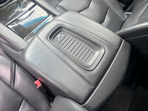 Used 2020 Cadillac Escalade Platinum AWD/4WD image 24