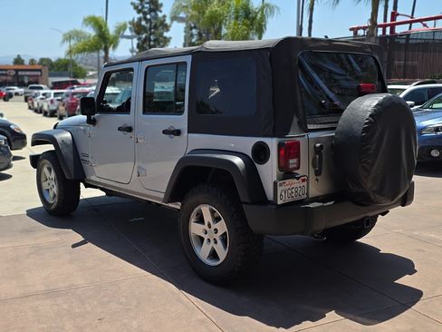 Used 2010 Jeep Wrangler Unlimited Sport AWD/4WD image 8