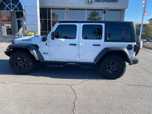 Used 2023 Jeep Wrangler Unlimited AWD/4WD image 9