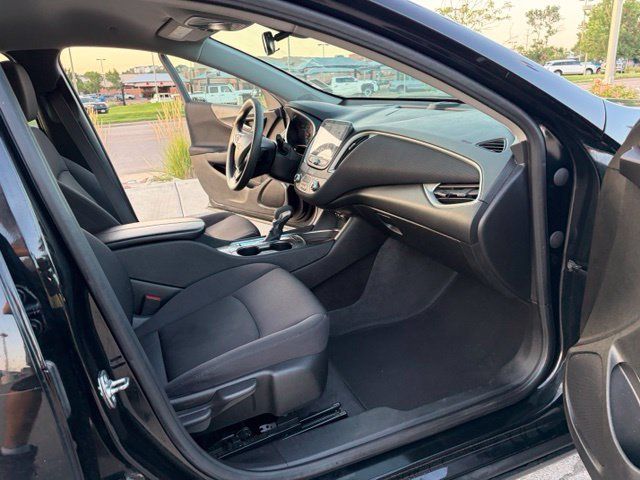 Used 2024 Chevrolet Malibu LT FWD image 22