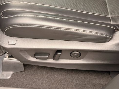 Used 2023 INFINITI QX60 Sensory w/ Vision Package image 16