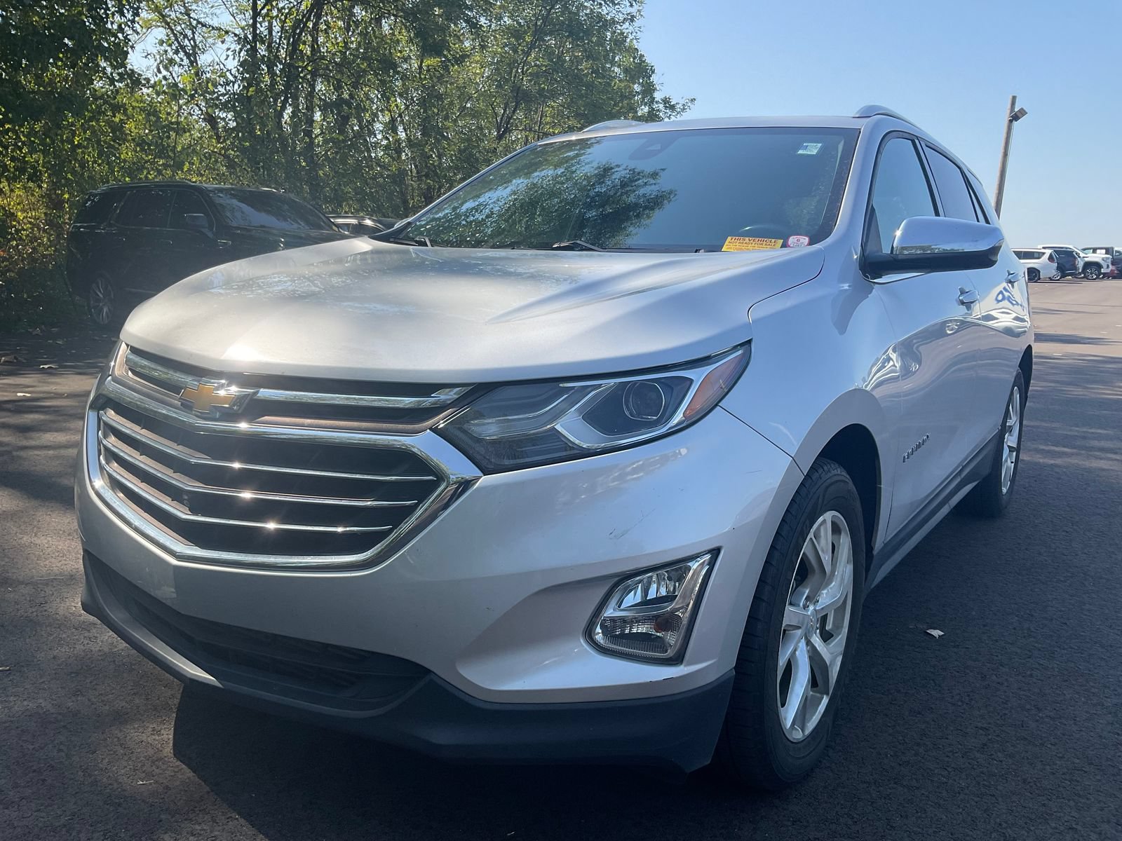Used 2019 Chevrolet Equinox Premier FWD image 2