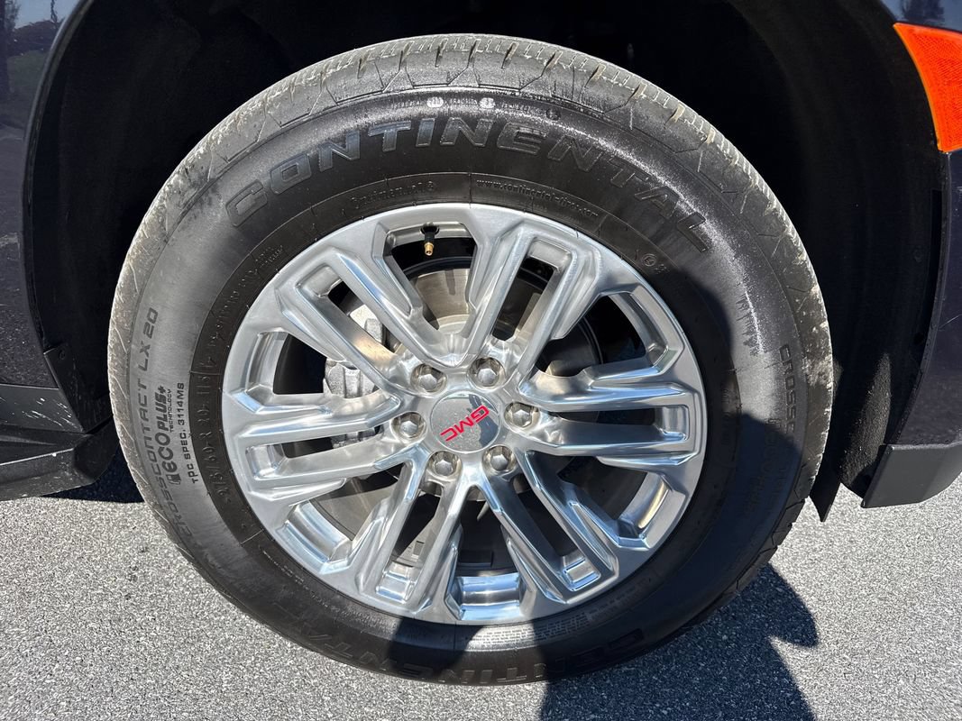 Used 2023 GMC Yukon SLT w/ SLT Premium Package AWD/4WD image 35