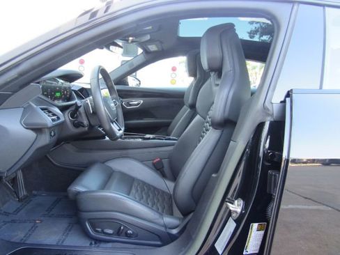 Used 2023 Audi e-tron GT Premium Plus w/ Performance Package image 16