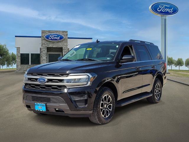 Certified 2024 Ford Expedition XLT RWD image 3
