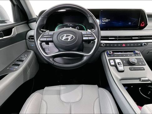 Used 2025 Hyundai Palisade SEL FWD image 6