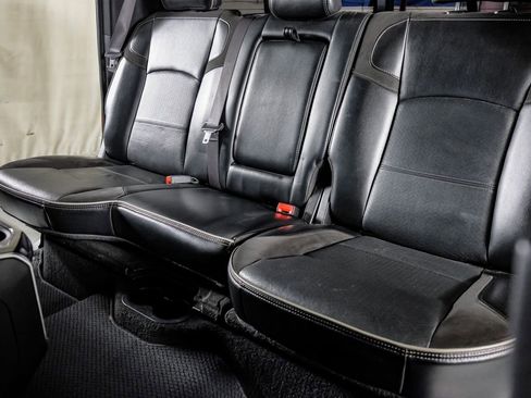 Used 2019 RAM 3500 Laramie image 33