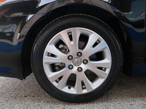 Used 2011 Toyota Avalon image 37