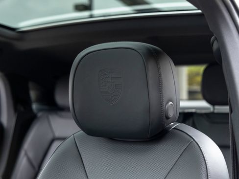Certified 2026 Porsche Cayenne Coupe AWD/4WD image 27