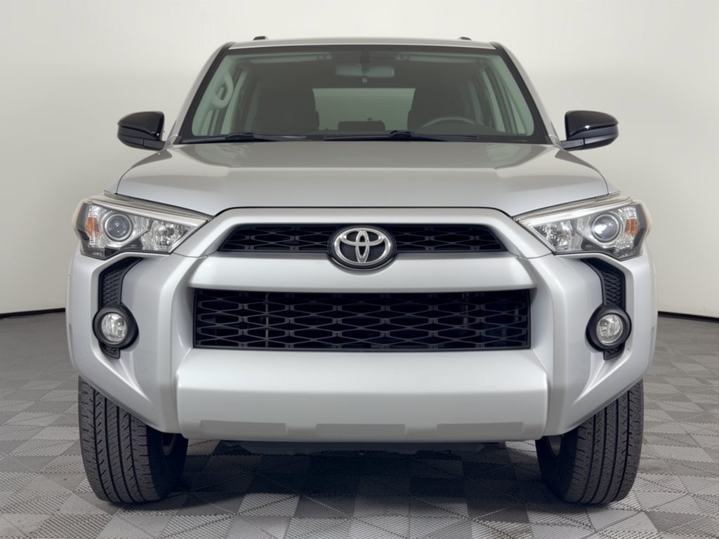 Used 2019 Toyota 4Runner SR5 AWD/4WD image 6