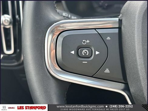 Used 2023 Volvo XC40 B5 Ultimate w/ Climate Package AWD/4WD image 24