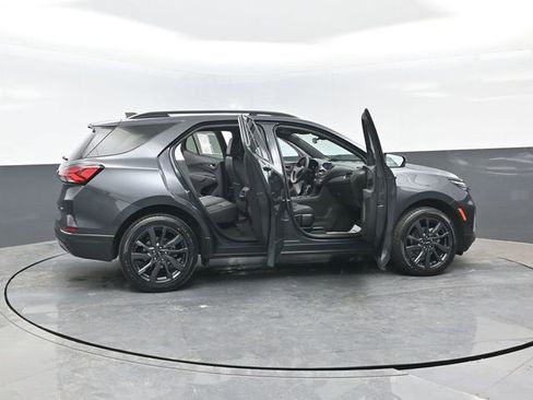 Used 2023 Chevrolet Equinox RS w/ RS Leather Package AWD/4WD image 28
