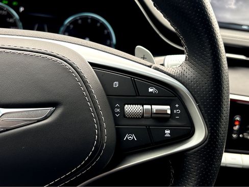 Used 2025 Genesis GV70 3.5T Sport w/ Sport Prestige Package image 23