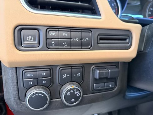 Used 2021 Chevrolet Tahoe Premier AWD/4WD image 8