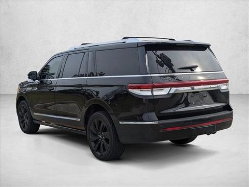 Used 2022 Lincoln Navigator L Reserve image 7