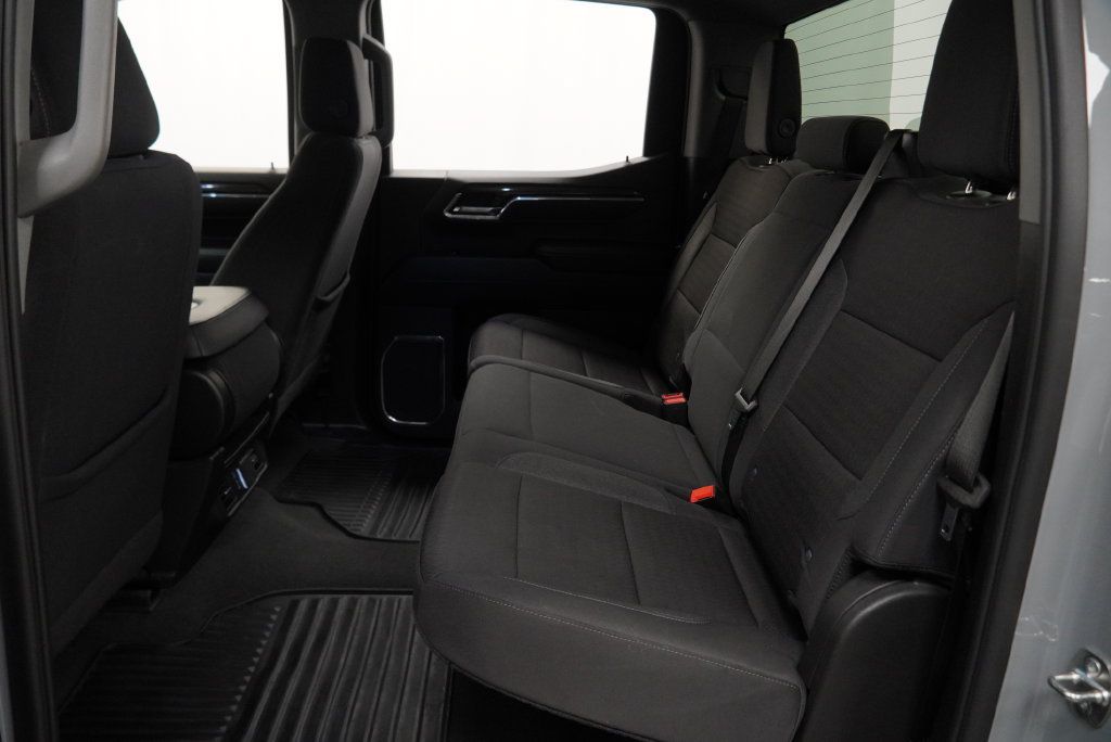 Certified 2024 Chevrolet Silverado 1500 LT AWD/4WD image 17