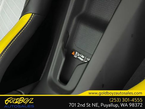 Used 2022 Chevrolet Corvette Stingray Premium Cpe w/ Z51 Performance Package image 42