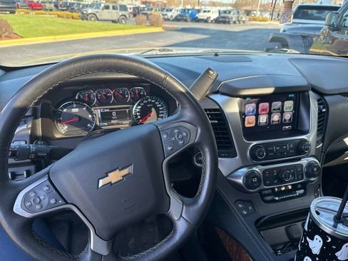 Used 2016 Chevrolet Tahoe LTZ AWD/4WD image 5
