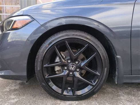 Used 2023 Honda Civic Sport image 14