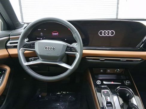 Used 2025 Audi A5 2.0T Prestige w/ 19" Wheel Package AWD/4WD image 4