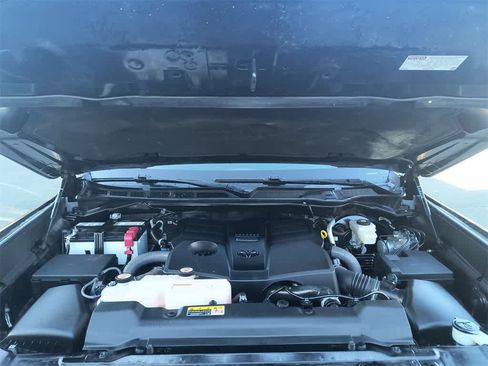 Used 2022 Toyota Tundra Platinum image 26