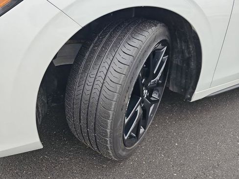 Used 2024 Honda Civic Sport image 29