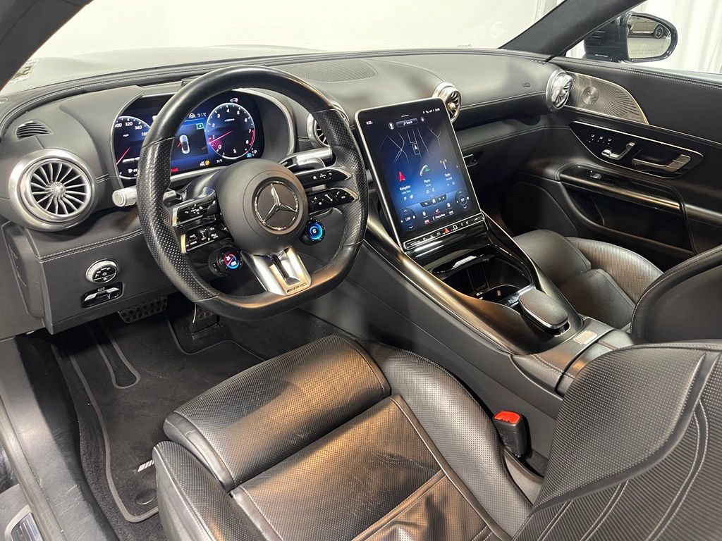 Used 2022 Mercedes-Benz SL 63 AMG 4MATIC image 25