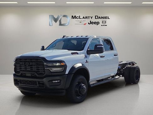 New 2026 RAM 4500 Tradesman AWD/4WD image 2
