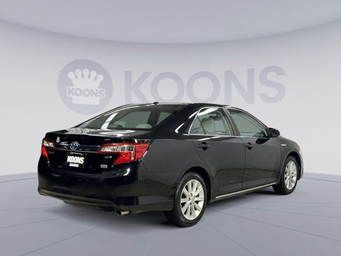 Used 2014 Toyota Camry XLE w/ Leather Package image 12