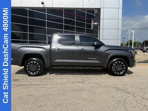 Used 2026 Toyota Tundra Limited AWD/4WD image 2