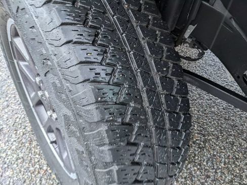 Used 2024 Jeep Wrangler Sport AWD/4WD image 36