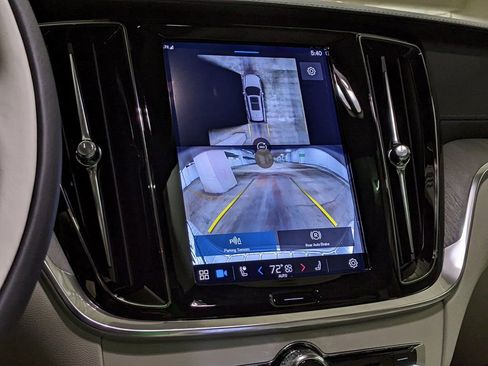 New 2025 Volvo V60 B5 Cross Country Ultra w/ Protection Package Premier image 17