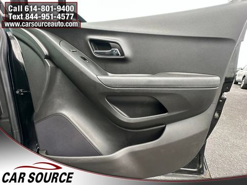 Used 2018 Chevrolet Trax LS w/ Fleet Convenience Package FWD image 23