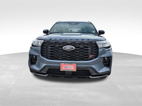 Used 2026 Ford Explorer ST w/ Sun And Sound Package image 2