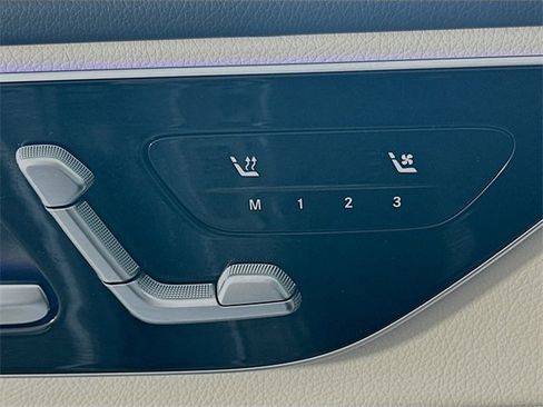 Certified 2025 Mercedes-Benz C 300 4MATIC Sedan image 20