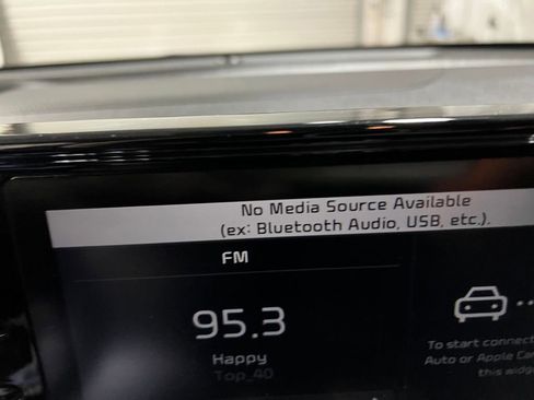 Used 2022 Kia K5 LXS image 29