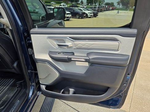 Used 2022 RAM 1500 Limited AWD/4WD image 14
