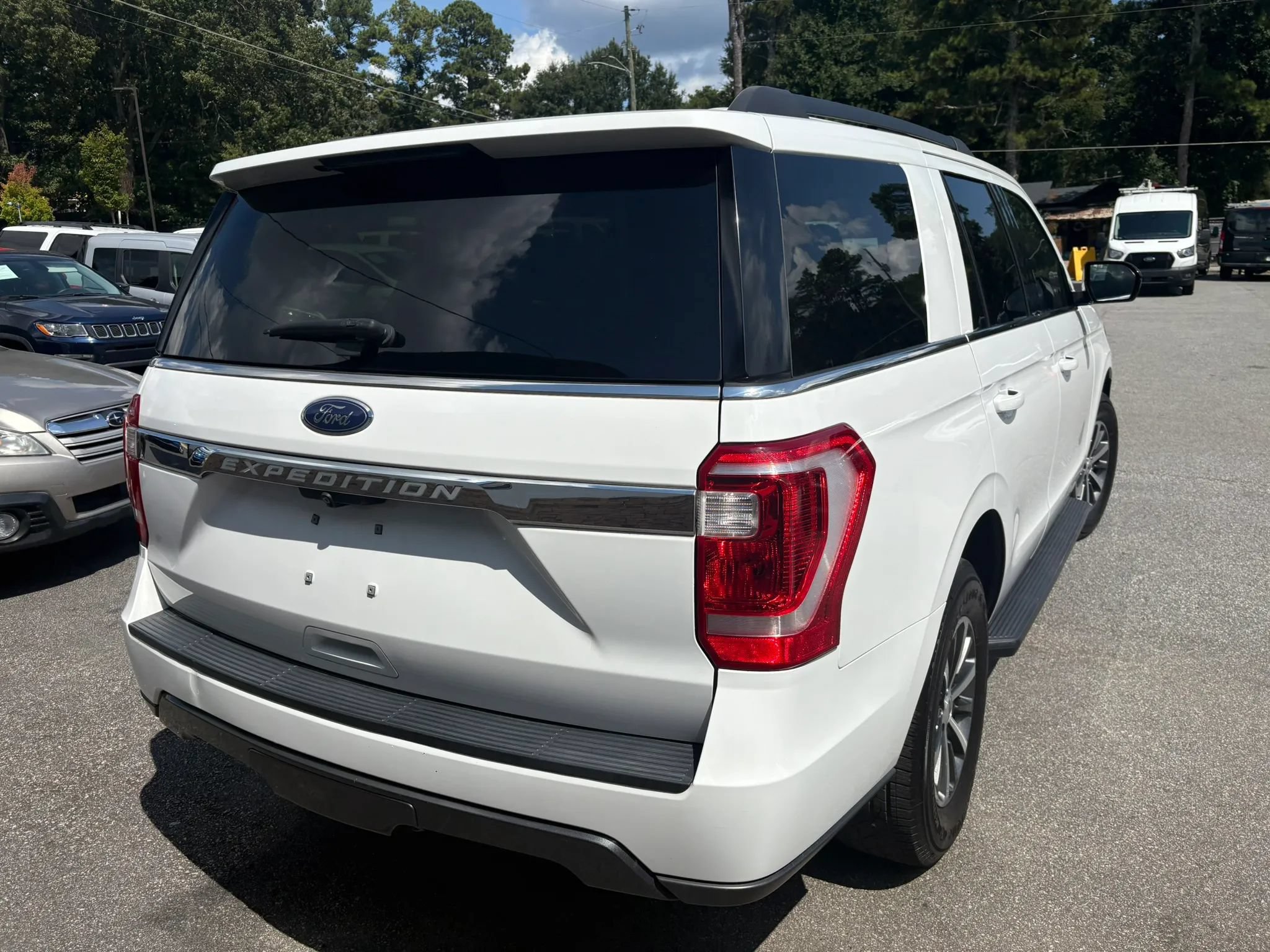 Used 2020 Ford Expedition XL AWD/4WD image 14
