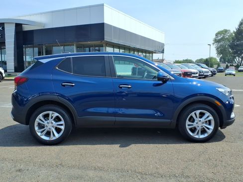 Certified 2023 Buick Encore GX Preferred w/ Cold Weather Comfort Package FWD image 2