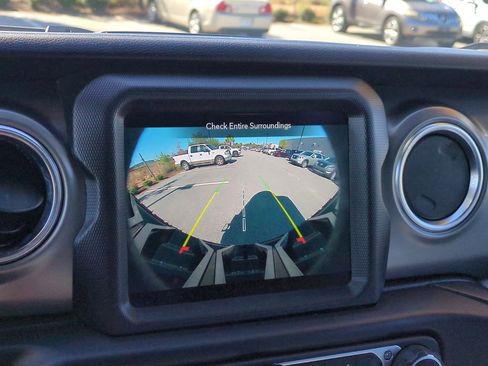 Used 2021 Jeep Wrangler Unlimited Rubicon 4xe w/ Cold Weather Group image 23